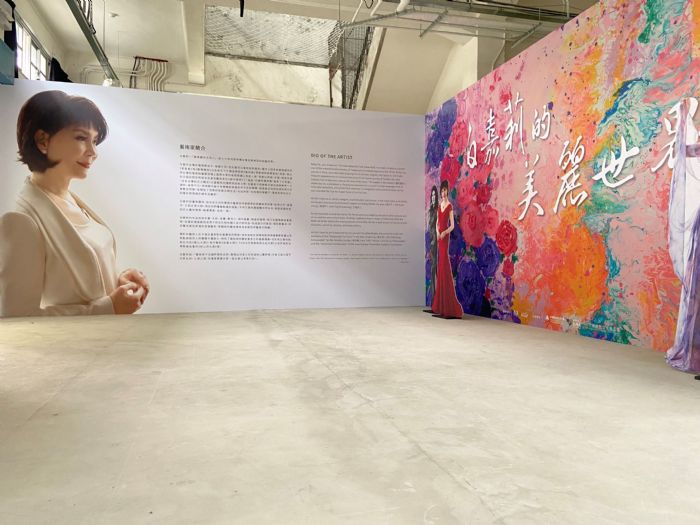 白嘉莉屏東辦畫展 銀閃閃的美麗世界於屏菸綻放