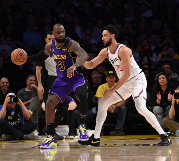湖人力克快艇，收穫五連勝，LeBron與Luka領軍表現搶眼