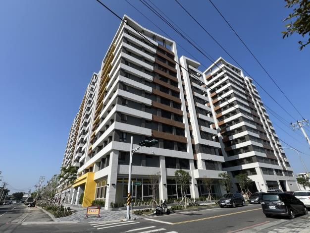 臺南市政府積極推動社會住宅計畫，打造市民宜居生活