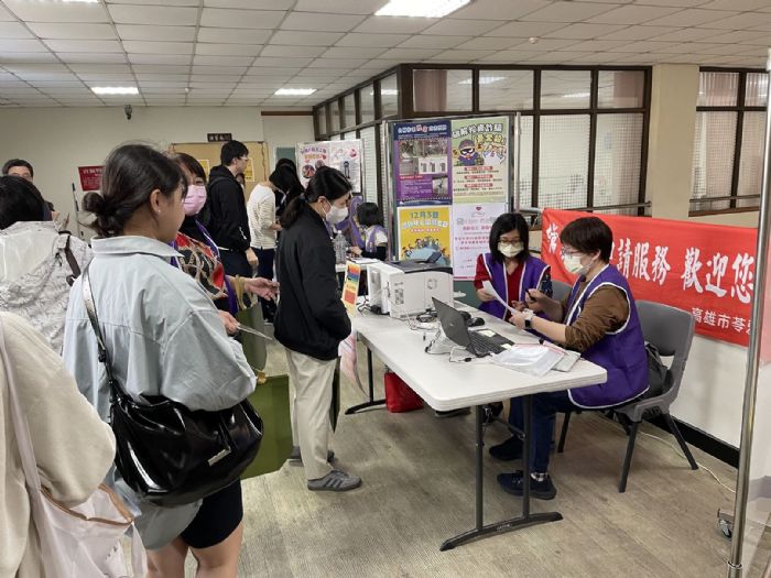 高雄市戶政所攜手師範大學，提供學生便捷服務，助學貸順利完成