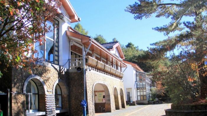 "玉山園區公告:1/9施工停電,遊客中心休館,登山入園查核照常"