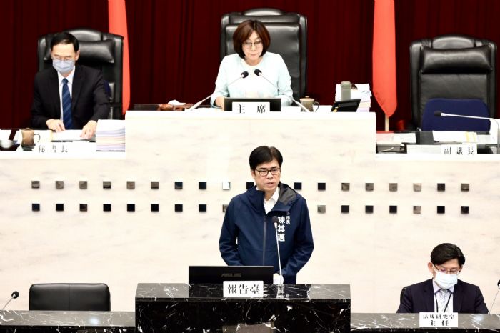 出席112年度總預算第一次追加(減)預算案簡要報告 陳其邁:堅持財政紀律 提升市民安全與福利