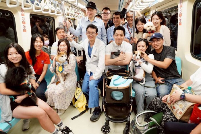 開啟寵物友善新篇章！臺北捷運「狗狗友善列車」邀您一起同行