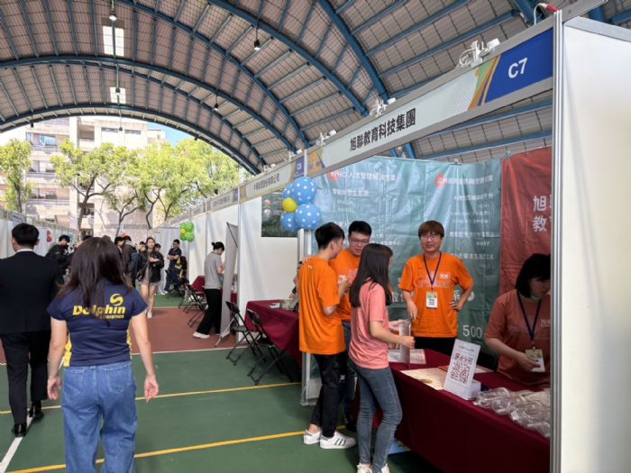 「職戰力 薪價值」 屏東大學2025徵才博覽會，開啟畢業生職場新旅程
