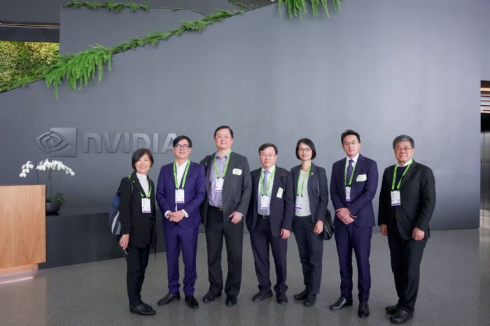 高雄市長陳其邁帶隊赴美交流，展現智慧城市願景