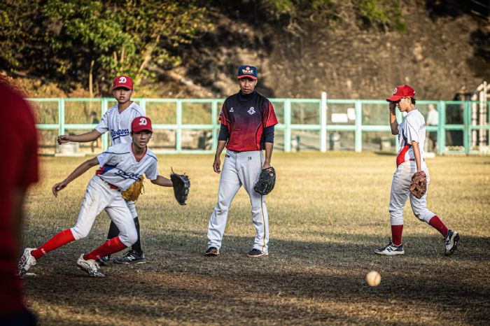 香港製造・獅子山棒球場|一代棒球人的青春 山下默默堆砌勝利道