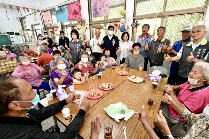 視察內門三平社區關懷據點 陳其邁:目標4年內增至650處