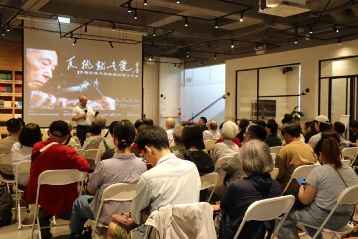 李喬文學精神閃耀高雄 ,「反抗就是愛」紀錄片與詩歌分享感動登場