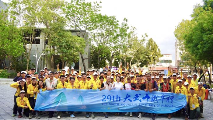 負重18公斤淬鍊意志力,第29屆大武山成年禮再迎58名勇者