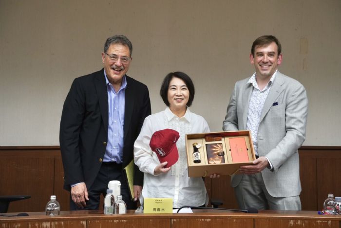 史丹福大學訪問團走進屏東，聚焦能源、民主與太空產業，促進台美交流新火花