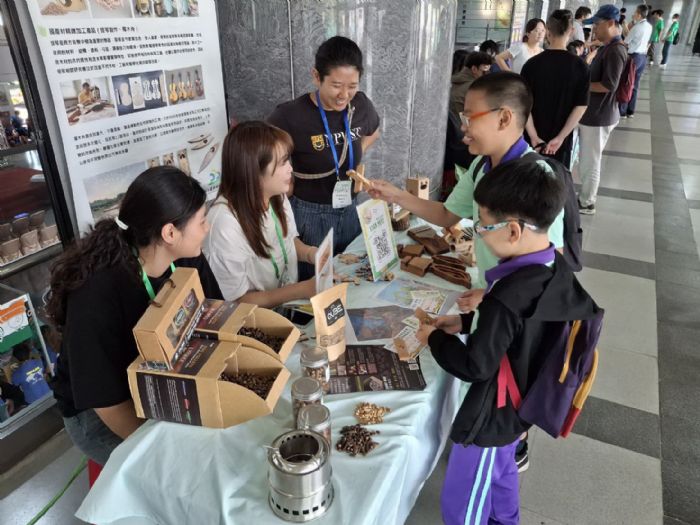 2025臺灣科普環島列車駛進屏東!學童化身小小科學家,體驗知識與探索的樂趣