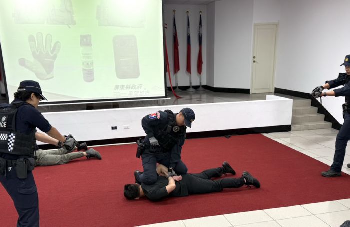 屏東縣警局建置國內最南端槍彈實驗室及添購警用裝備，強化鑑識量能及員警安全防護