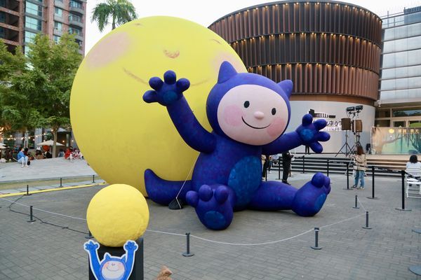 浪漫新營六米月亮降臨!台南最新幾米藝術裝置夜間璀璨登場