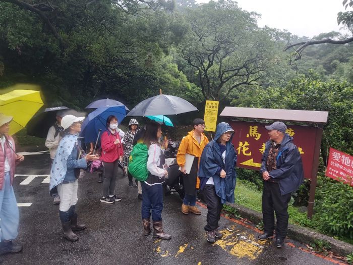暑假與臺灣獼猴和平共處！北市動保處攜手自然步道協會啟動駐站宣導